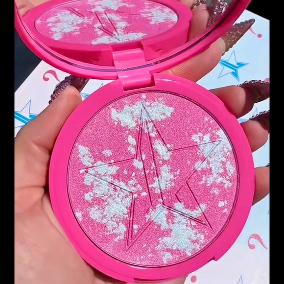 Jeffree Star | ‘Cotton Candy Crime’ Skin Frost Blush | NiB limited edition - Picture 5 of 16